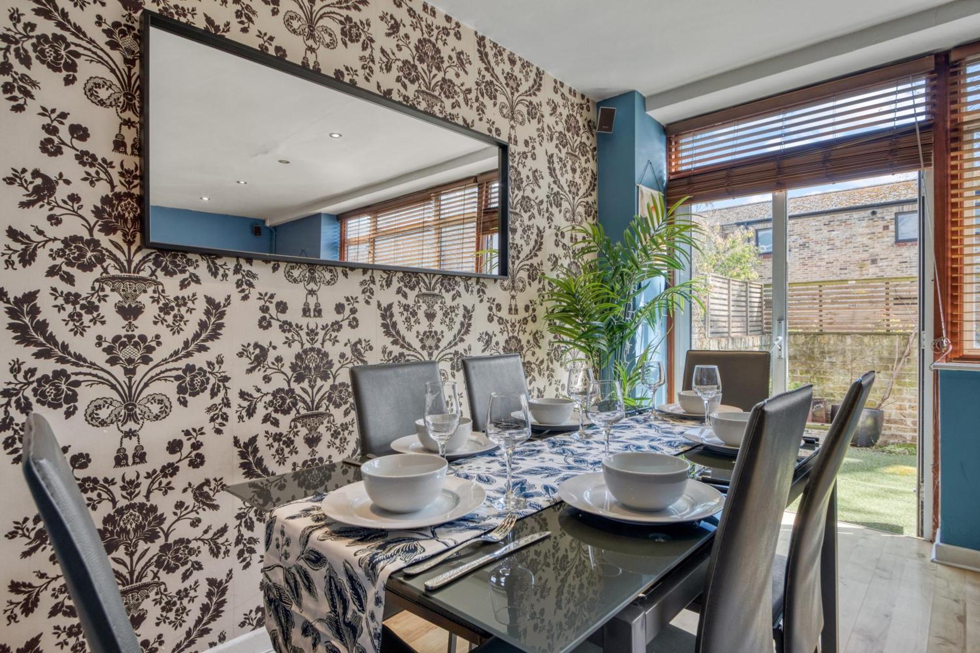 Lovely 3-Bed Clapham Common London Exterior foto